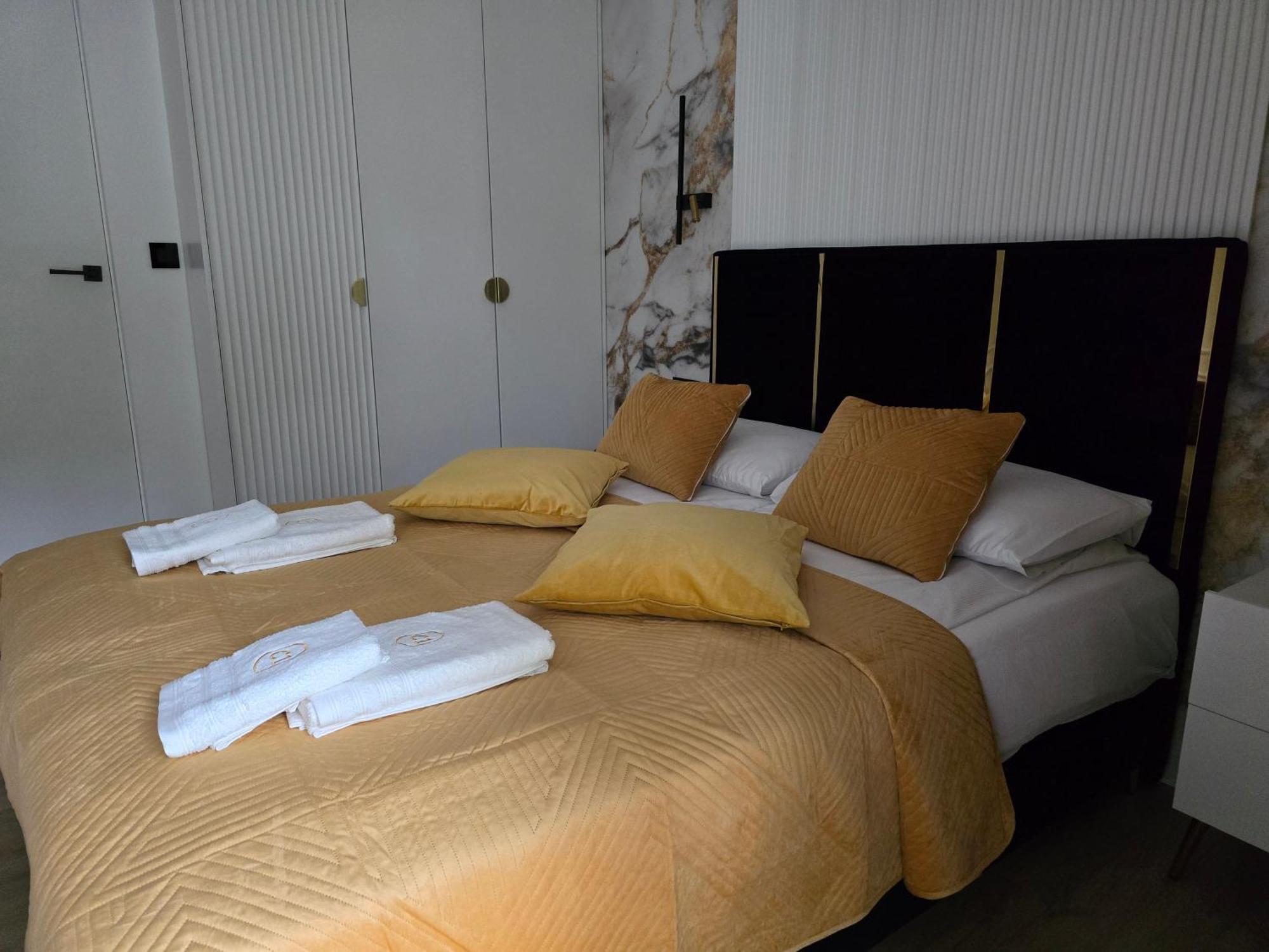 Apartament Stone Hill Z Basenem I Widokiem Na Gory Шклярска Поремба Екстериор снимка